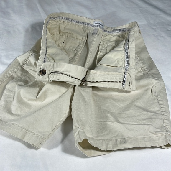 Goodfellow mens beige Every Wear flat front 9" inseam chino shorts - size 38 - Picture 8 of 11
